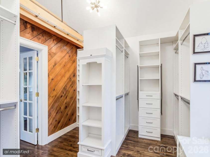 199 Kimberly Avenue, Asheville, NC 28804.  MLS# CAR4419910, YatesRealty ID 51013. 