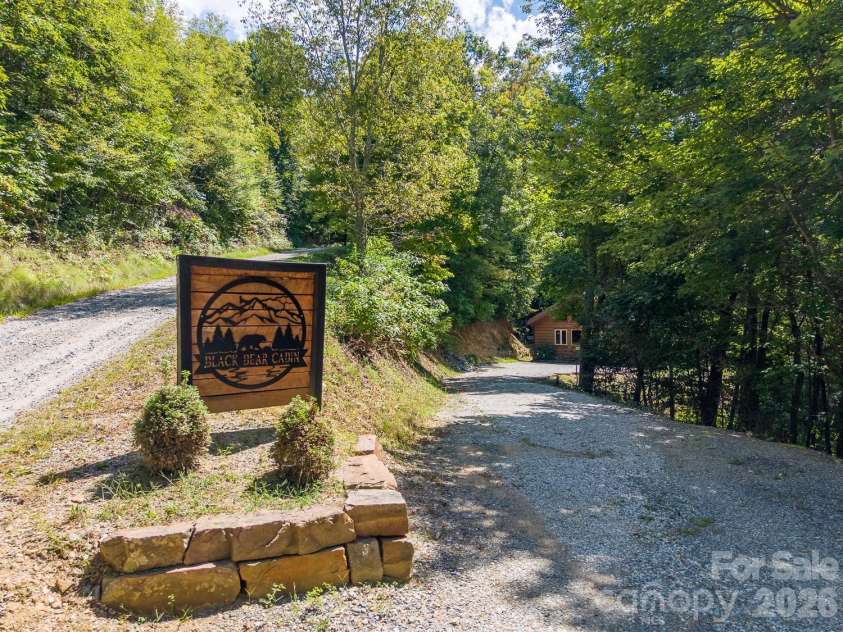 58 Indianola Lane, Bryson City, NC 28713.  MLS# CAR4424618, YatesRealty ID 51014. 