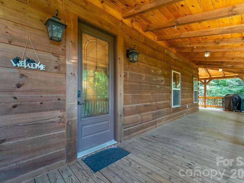 58 Indianola Lane, Bryson City, NC 28713.  MLS# CAR4424618, YatesRealty ID 51014. 
