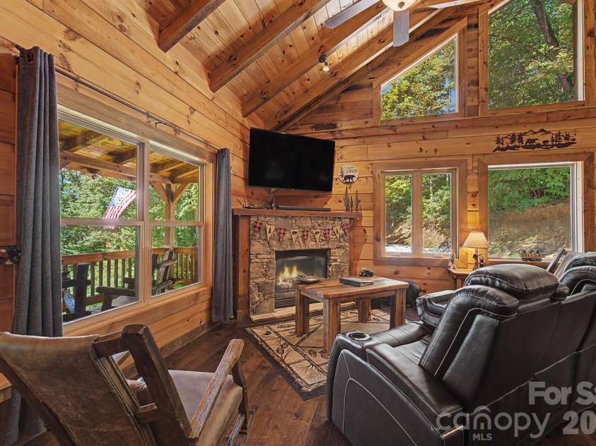 58 Indianola Lane, Bryson City, NC 28713.  MLS# CAR4424618, YatesRealty ID 51014. 