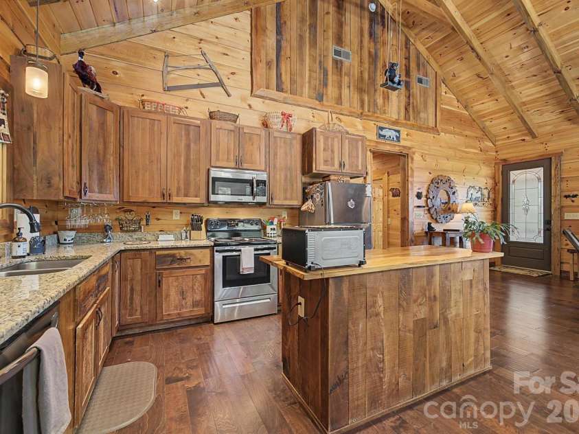 58 Indianola Lane, Bryson City, NC 28713.  MLS# CAR4424618, YatesRealty ID 51014. 