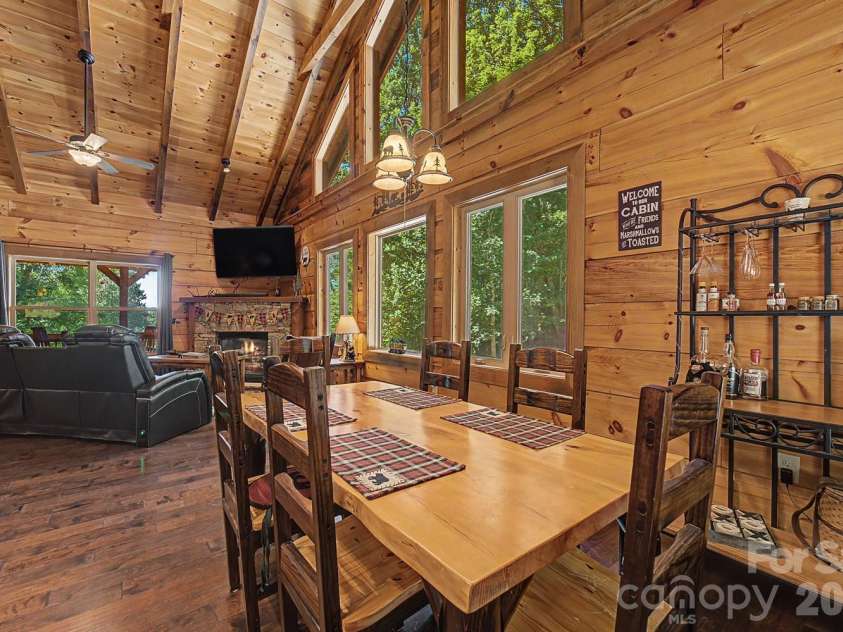 58 Indianola Lane, Bryson City, NC 28713.  MLS# CAR4424618, YatesRealty ID 51014. 