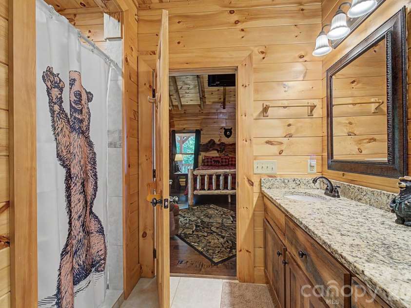 58 Indianola Lane, Bryson City, NC 28713.  MLS# CAR4424618, YatesRealty ID 51014. 
