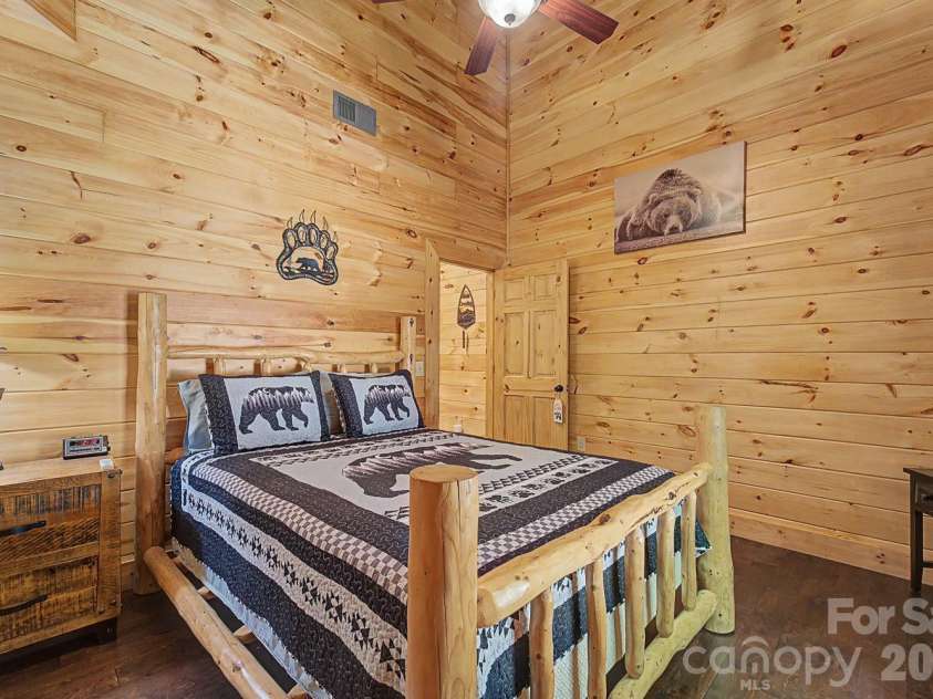 58 Indianola Lane, Bryson City, NC 28713.  MLS# CAR4424618, YatesRealty ID 51014. 