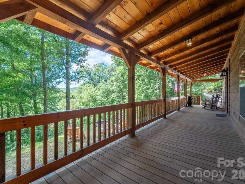 58 Indianola Lane, Bryson City, NC 28713.  MLS# CAR4424618, YatesRealty ID 51014. 