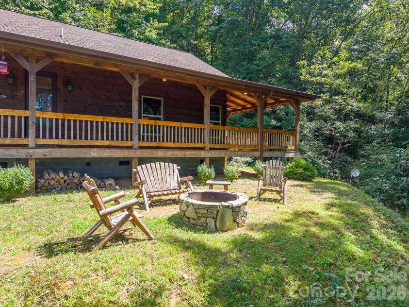 58 Indianola Lane, Bryson City, NC 28713.  MLS# CAR4424618, YatesRealty ID 51014. 