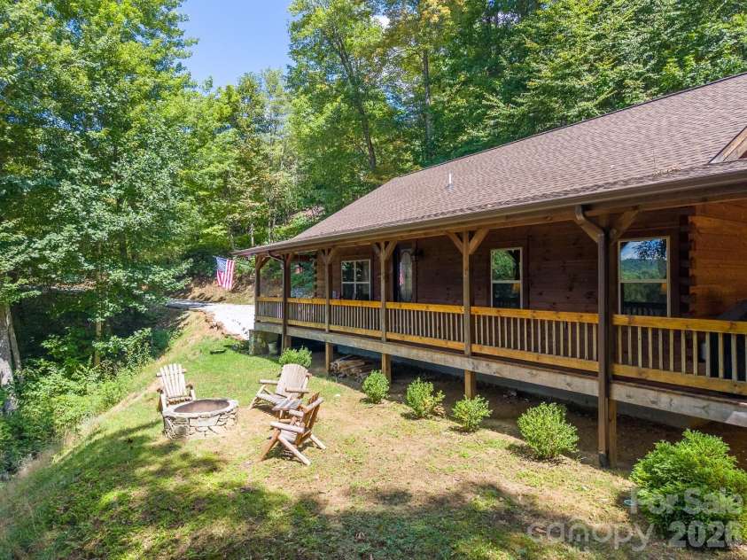 58 Indianola Lane, Bryson City, NC 28713.  MLS# CAR4424618, YatesRealty ID 51014. 