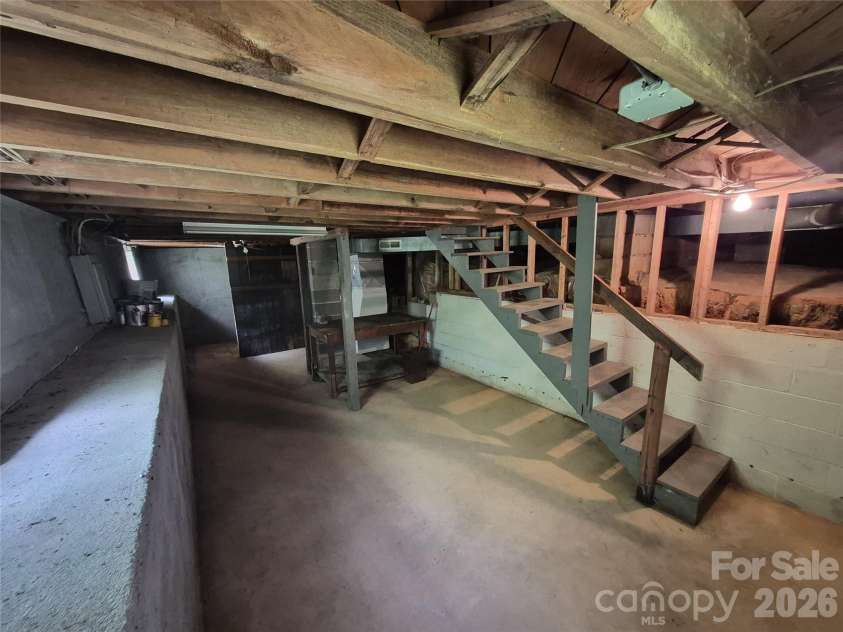 16 Shannon Drive, Asheville, NC 28803.  MLS# CAR4424244, YatesRealty ID 51015. Basement