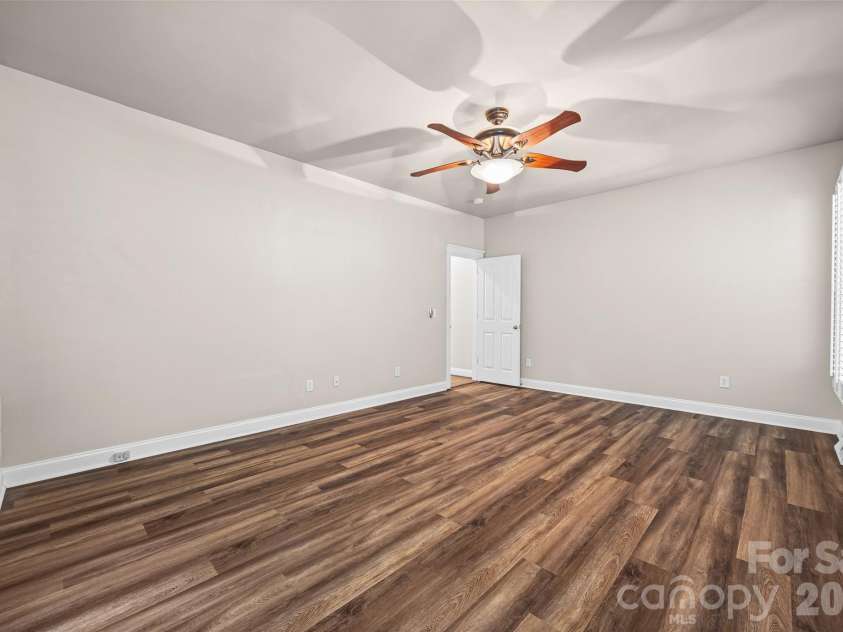 172 Mill Pond Road, Clover, SC 29710.  MLS# CAR4425173, YatesRealty ID 51016. 