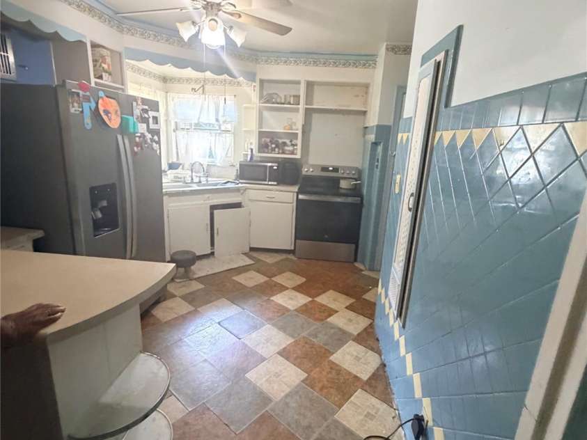 301 Heilig Avenue, Salisbury, NC 28144.  MLS# CAR4422442, YatesRealty ID 51017. 