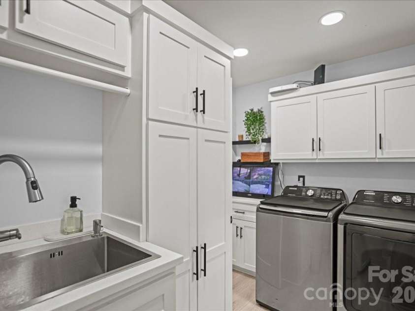 9779 NC 742 Highway, Morven, NC 28119.  MLS# CAR4423886, YatesRealty ID 51020. 