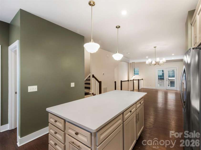 16023 Roscoe Lane, Charlotte, NC 28204.  MLS# CAR4417301, YatesRealty ID 51021. 