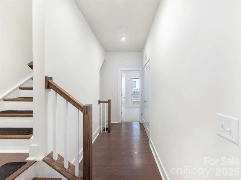 16023 Roscoe Lane, Charlotte, NC 28204.  MLS# CAR4417301, YatesRealty ID 51021. 