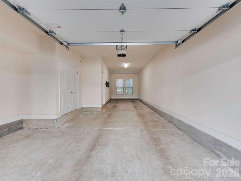 16023 Roscoe Lane, Charlotte, NC 28204.  MLS# CAR4417301, YatesRealty ID 51021. 