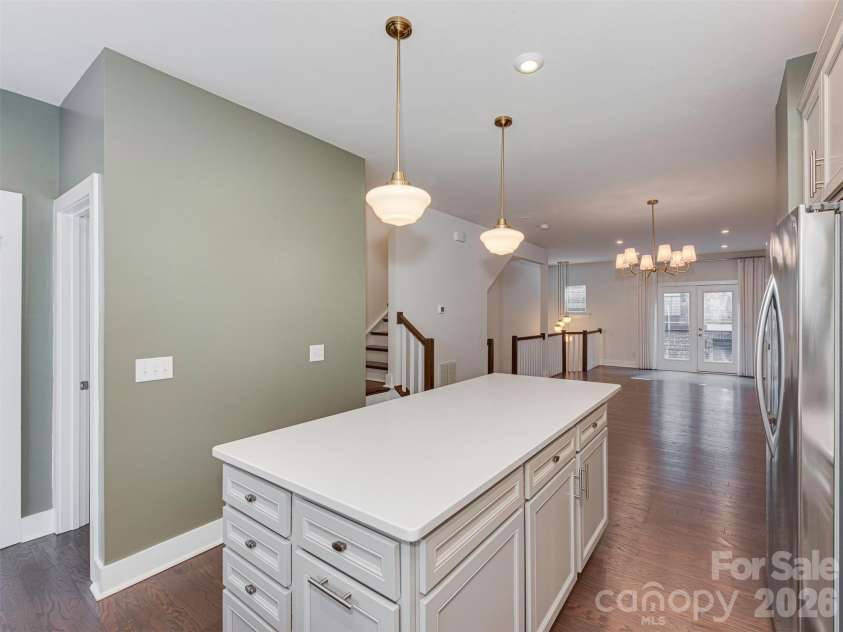 16023 Roscoe Lane, Charlotte, NC 28204.  MLS# CAR4417301, YatesRealty ID 51021. 