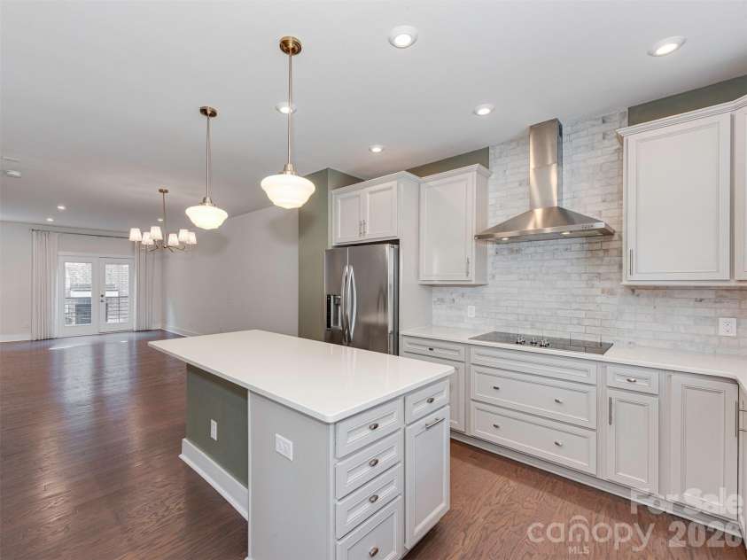 16023 Roscoe Lane, Charlotte, NC 28204.  MLS# CAR4417301, YatesRealty ID 51021. 