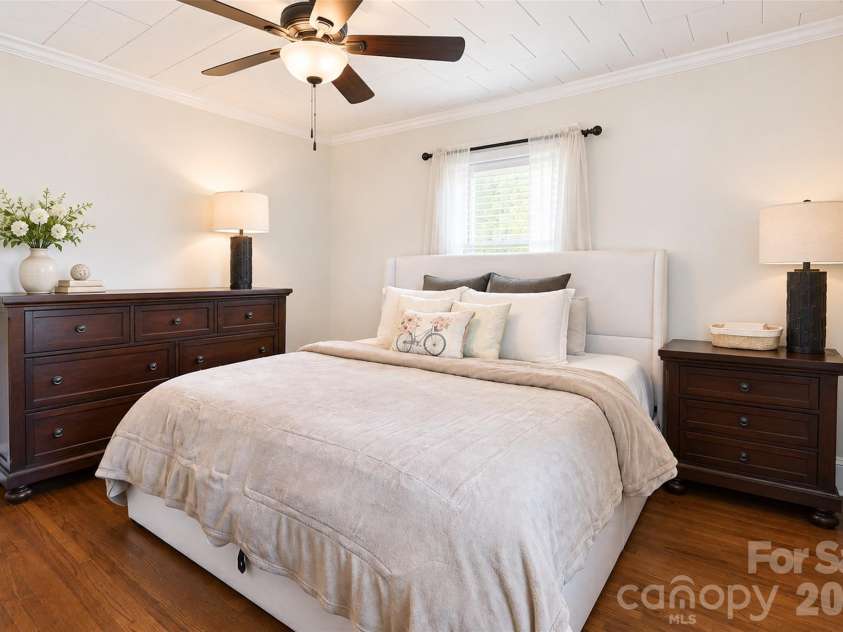 806 Applewood Street, Kannapolis, NC 28081.  MLS# CAR4425191, YatesRealty ID 51022. 
