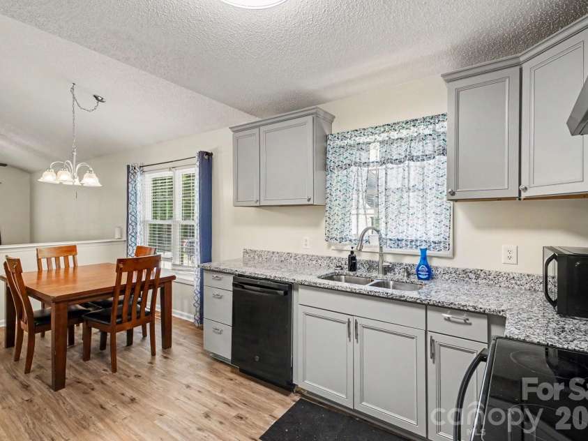 1560 Cambridge Heights Place, Concord, NC 28027.  MLS# CAR4425183, YatesRealty ID 51023. 