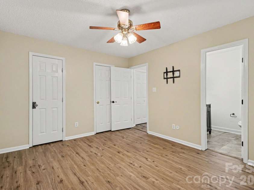 1560 Cambridge Heights Place, Concord, NC 28027.  MLS# CAR4425183, YatesRealty ID 51023. 