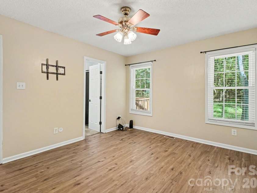 1560 Cambridge Heights Place, Concord, NC 28027.  MLS# CAR4425183, YatesRealty ID 51023. 