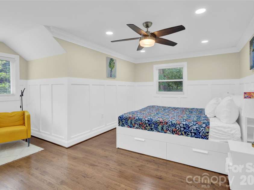 6639 Ronda Avenue, Charlotte, NC 28211.  MLS# CAR4425198, YatesRealty ID 51024. 