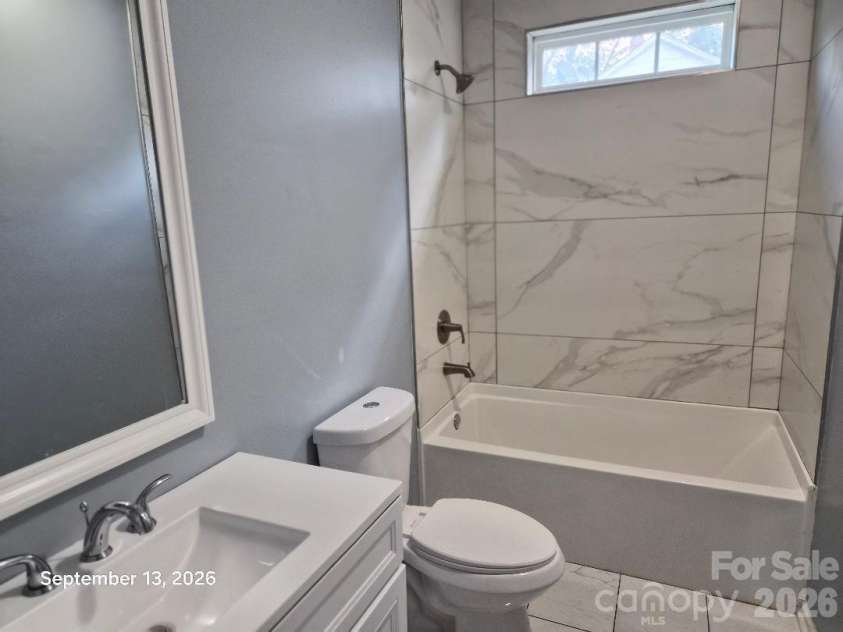 533 Ball Park Drive, Chester, SC 29706.  MLS# CAR4425206, YatesRealty ID 51028. Hall Bath