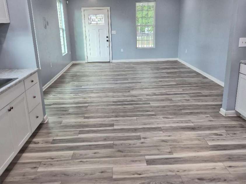 533 Ball Park Drive, Chester, SC 29706.  MLS# CAR4425206, YatesRealty ID 51028. Open Entry Room