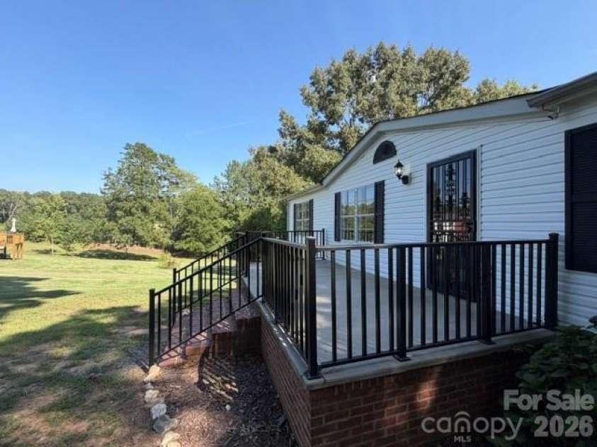 321 Onvil Road, Mount Gilead, NC 27306.  MLS# CAR4425219, YatesRealty ID 51029. Front Porch