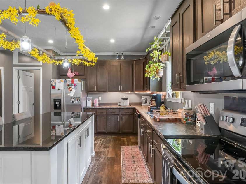 3740 Bennett Road, Morganton, NC 28655.  MLS# CAR4421680, YatesRealty ID 51031. 