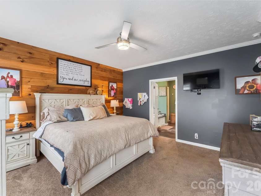 3740 Bennett Road, Morganton, NC 28655.  MLS# CAR4421680, YatesRealty ID 51031. 