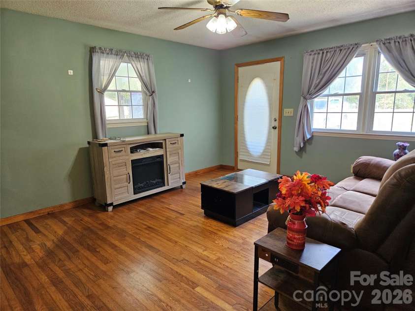 2648 Rose Place, Lenoir, NC 28645.  MLS# CAR4424930, YatesRealty ID 51032. 
