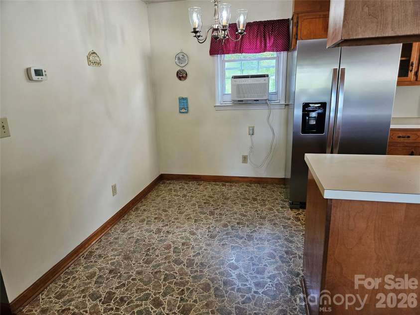 2648 Rose Place, Lenoir, NC 28645.  MLS# CAR4424930, YatesRealty ID 51032. 