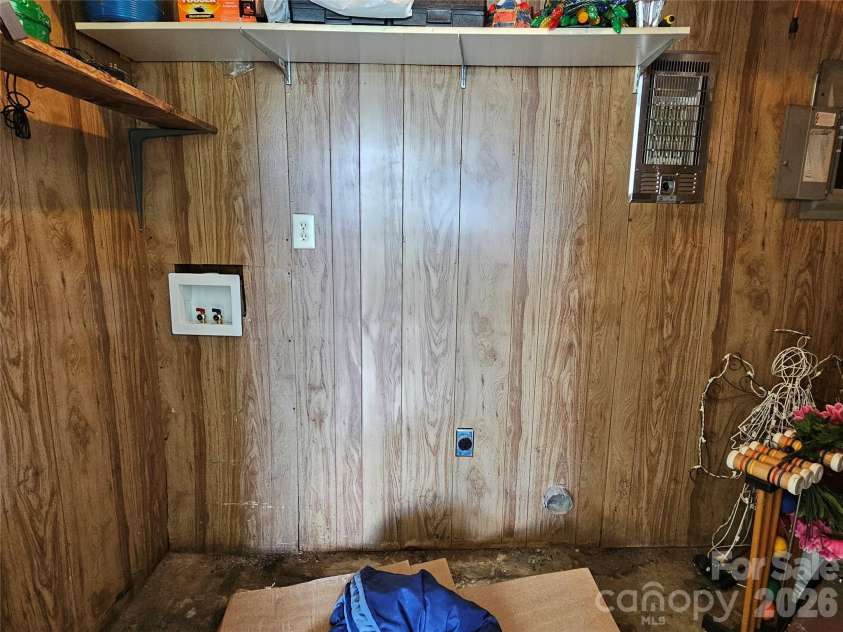2648 Rose Place, Lenoir, NC 28645.  MLS# CAR4424930, YatesRealty ID 51032. 