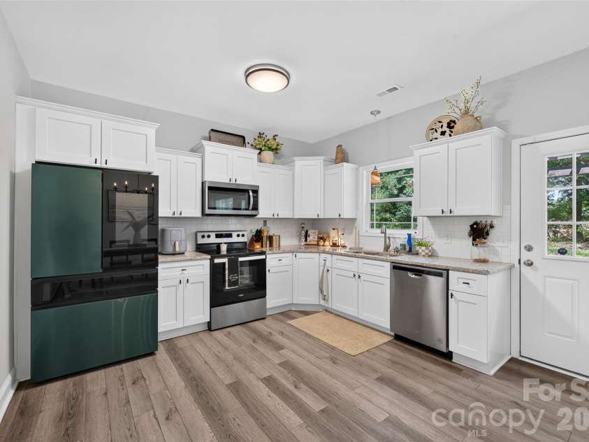 508 Willow Road, Salisbury, NC 28147.  MLS# CAR4424265, YatesRealty ID 51036. 