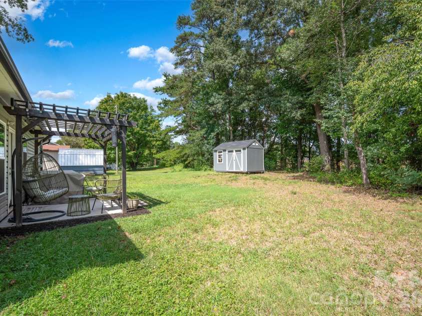 508 Willow Road, Salisbury, NC 28147.  MLS# CAR4424265, YatesRealty ID 51036. 