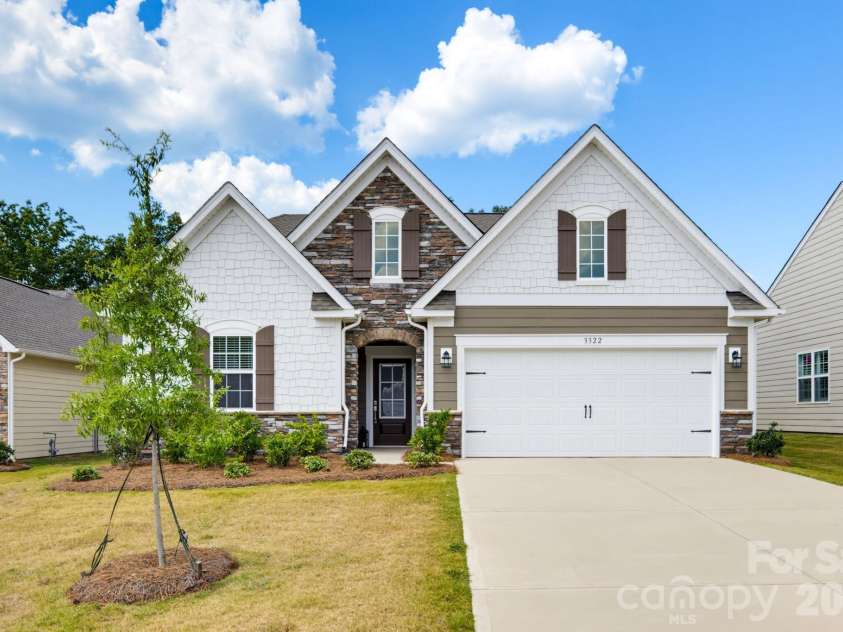 3322 Amarillo Court, Lancaster, SC 29720.  MLS# CAR4424307, YatesRealty ID 51038. 