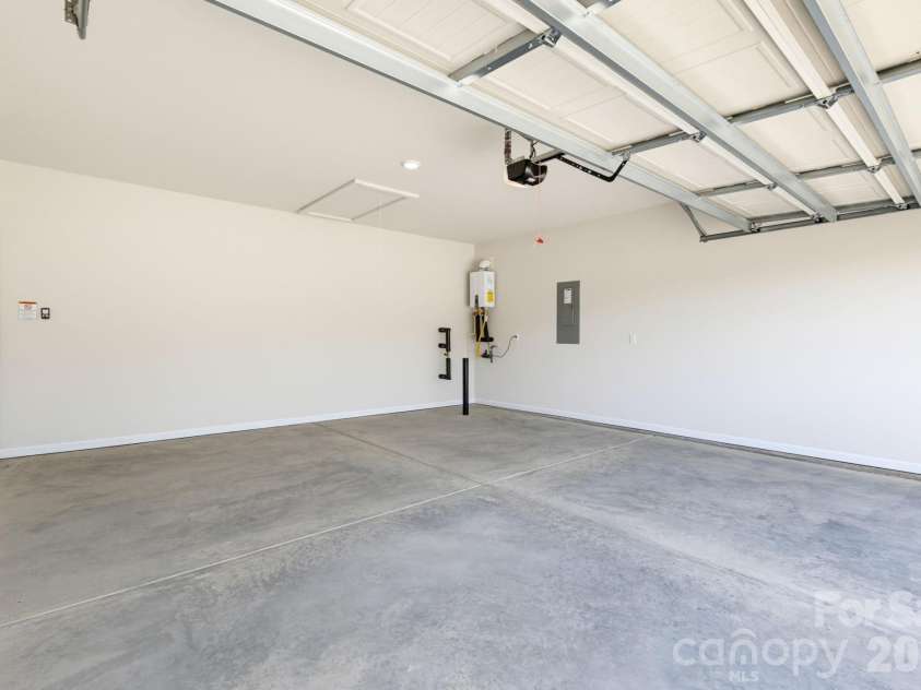 3322 Amarillo Court, Lancaster, SC 29720.  MLS# CAR4424307, YatesRealty ID 51038. 