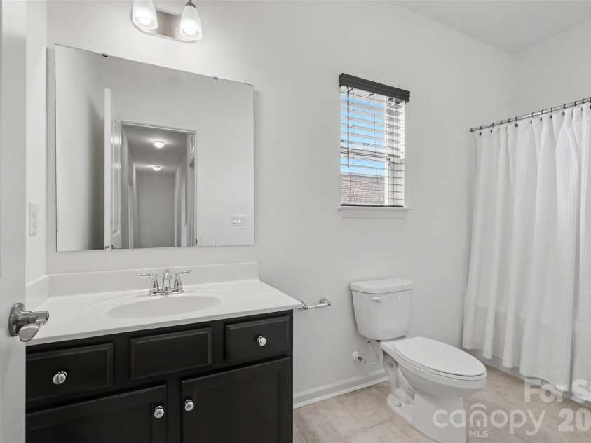 6343 Clarisse Drive, Concord, NC 28025.  MLS# CAR4434568, YatesRealty ID 5104. Bathroom 3