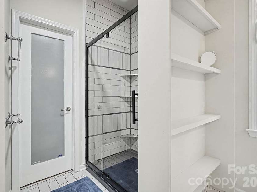 7024 Saranac Lane, Charlotte, NC 28105.  MLS# CAR4424198, YatesRealty ID 51041. Primary Bathroom