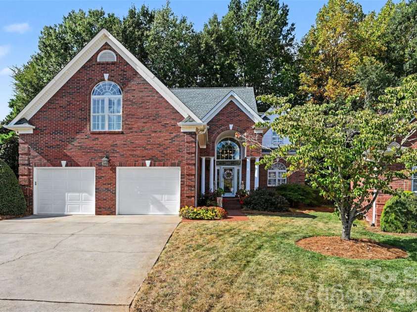 1244 Kennett Avenue, Gastonia, NC 28054.  MLS# CAR4424200, YatesRealty ID 51042. 