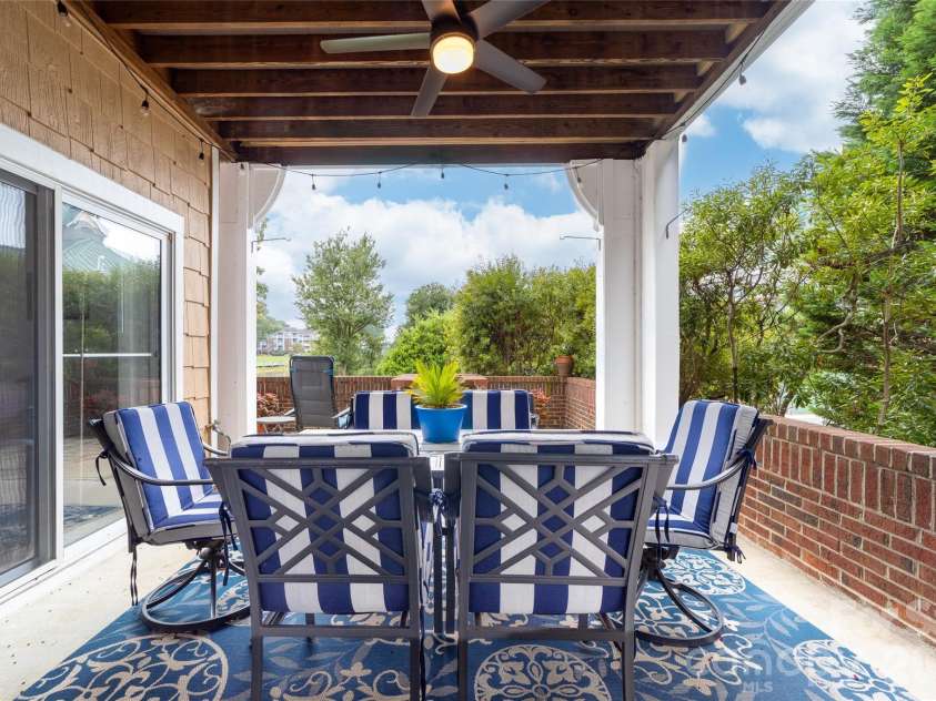18619 Harborside Drive, Cornelius, NC 28031.  MLS# CAR4423419, YatesRealty ID 51044. 