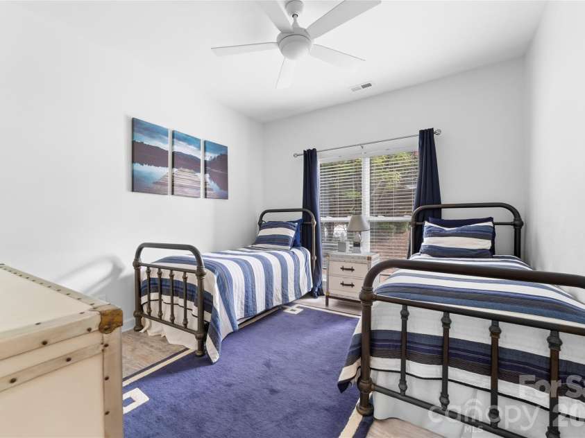 18619 Harborside Drive, Cornelius, NC 28031.  MLS# CAR4423419, YatesRealty ID 51044. 