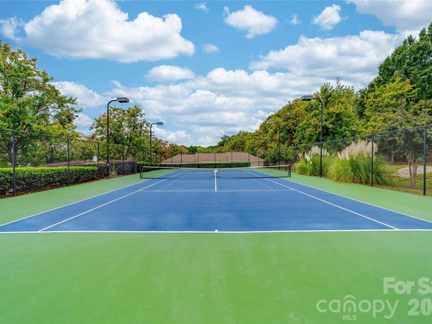 18619 Harborside Drive, Cornelius, NC 28031.  MLS# CAR4423419, YatesRealty ID 51044. 