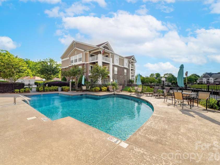 18619 Harborside Drive, Cornelius, NC 28031.  MLS# CAR4423419, YatesRealty ID 51044. 