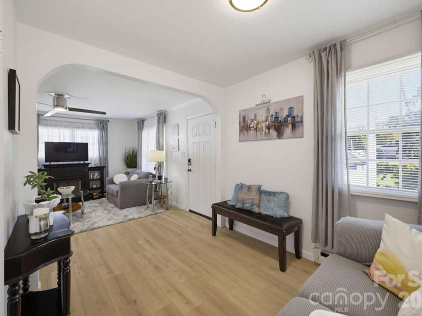 55 Congress Street, Asheville, NC 28801.  MLS# CAR4423785, YatesRealty ID 51046. 