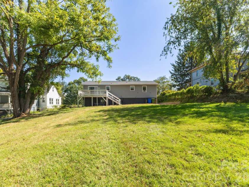 55 Congress Street, Asheville, NC 28801.  MLS# CAR4423785, YatesRealty ID 51046. 