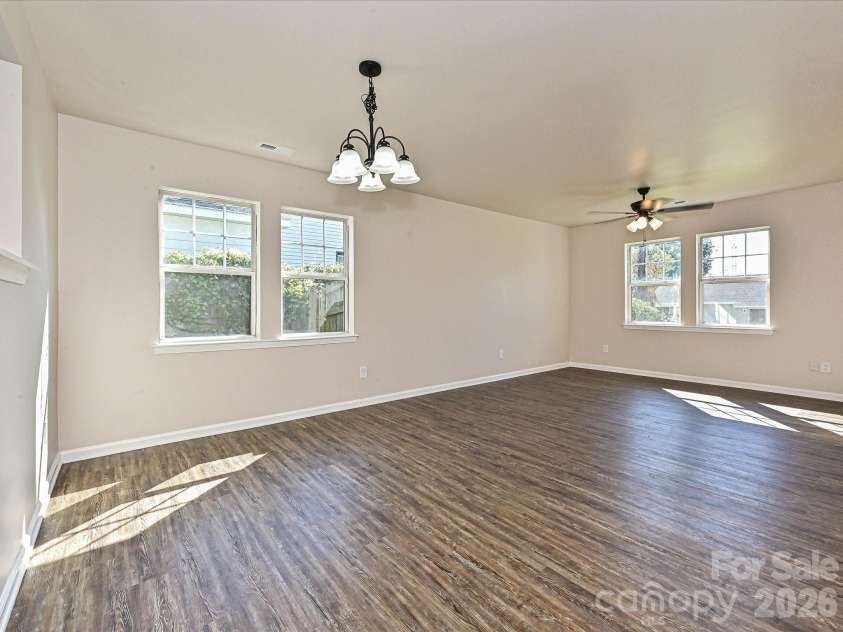 402 Jones Street, Charlotte, NC 28208.  MLS# CAR4423184, YatesRealty ID 51049. 