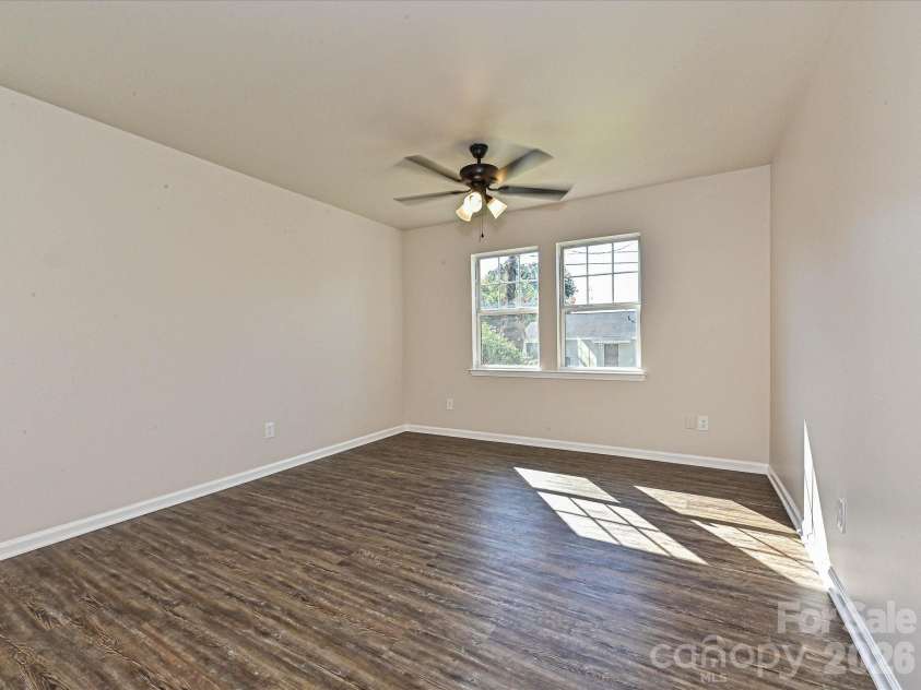 402 Jones Street, Charlotte, NC 28208.  MLS# CAR4423184, YatesRealty ID 51049. 