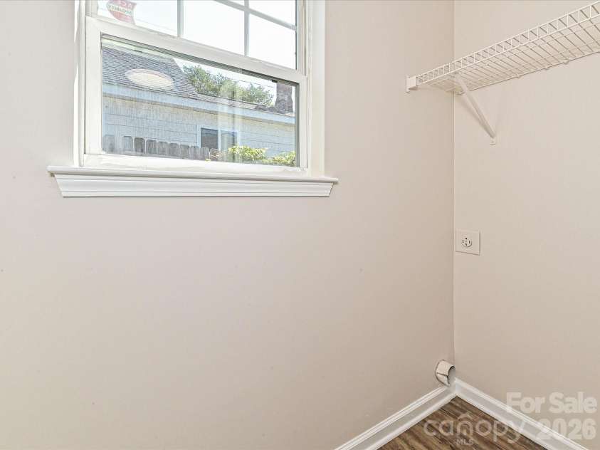 402 Jones Street, Charlotte, NC 28208.  MLS# CAR4423184, YatesRealty ID 51049. 