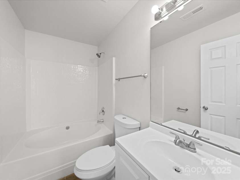 10031 Orchard Grass Court, Charlotte, NC 28278.  MLS# CAR4239438, YatesRealty ID 5105. 